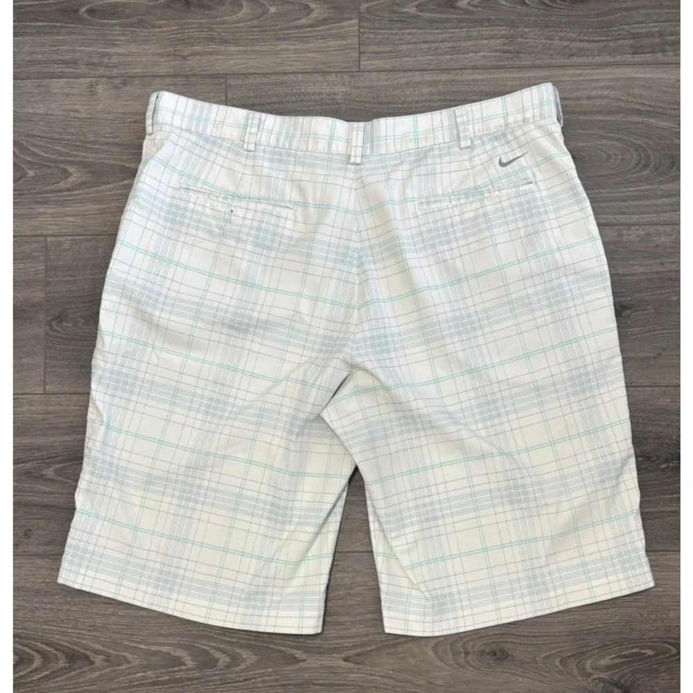 Nike Golf‎ Shorts Plaid Shorts White Green Blue Lightweight Performance Size 38